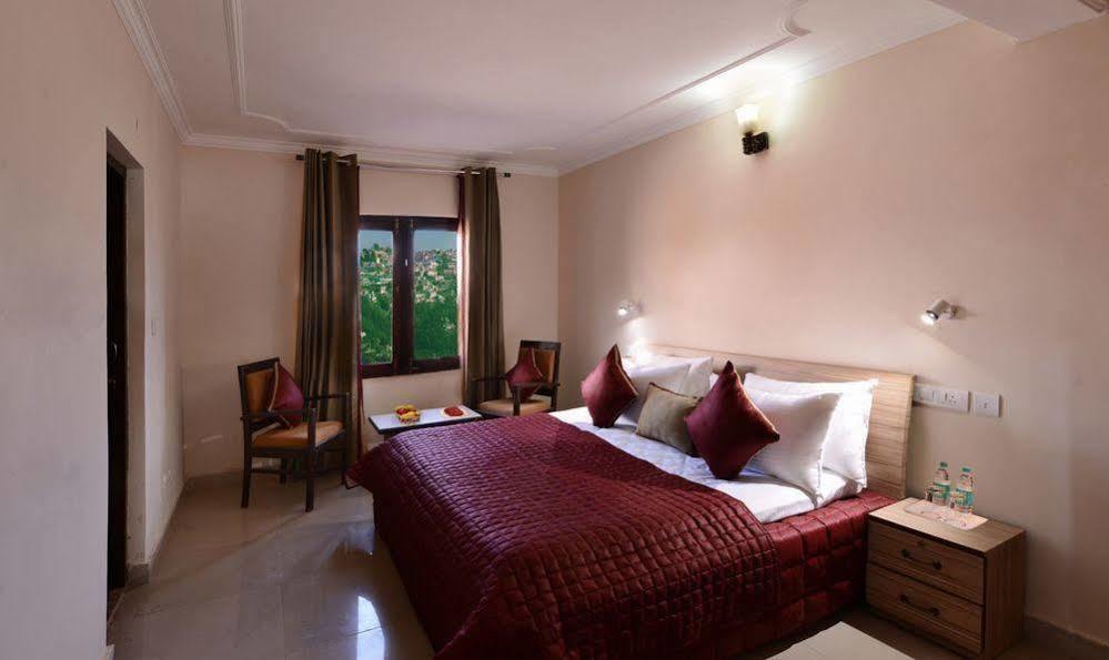 Hotel Ashiana Regency Shimla Zewnętrze zdjęcie
